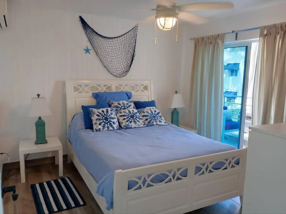 Apartamento Playa Juan Dolio, Rd-Acceso Privado A La Playa Justo Al Frente En 1Ra Linea, Areas Sociales, Bbq, Piscina, Gazebos-Parqueo-Wifi-Netflix-Al Lado De Minimarket, Restaurantes, Bares, Tiendas, Clubes De Playa, Campos De Golf, Bancos Comerciales Y Mas Guayacanes