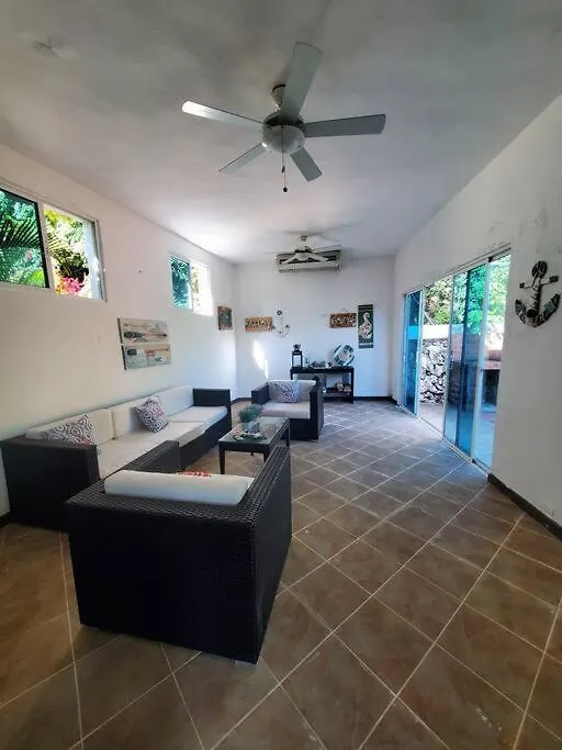 Apartamento Playa Juan Dolio, Rd-Acceso Privado A La Playa Justo Al Frente En 1Ra Linea, Areas Sociales, Bbq, Piscina, Gazebos-Parqueo-Wifi-Netflix-Al Lado De Minimarket, Restaurantes, Bares, Tiendas, Clubes De Playa, Campos De Golf, Bancos Comerciales Y Mas Guayacanes