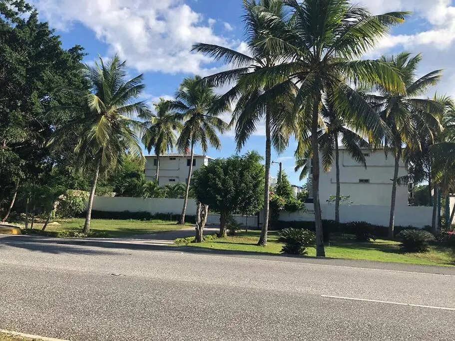 Apartamento Playa Juan Dolio, Rd-Acceso Privado A La Playa Justo Al Frente En 1Ra Linea, Areas Sociales, Bbq, Piscina, Gazebos-Parqueo-Wifi-Netflix-Al Lado De Minimarket, Restaurantes, Bares, Tiendas, Clubes De Playa, Campos De Golf, Bancos Comerciales Y Mas Guayacanes República Dominicana