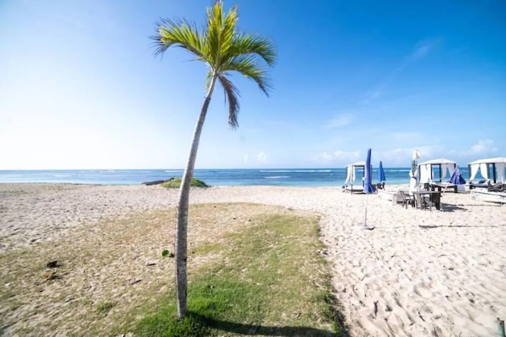Playa Juan Dolio, Rd-Acceso Privado A La Playa Justo Al Frente En 1Ra Linea, Areas Sociales, Bbq, Piscina, Gazebos-Parqueo-Wifi-Netflix-Al Lado De Minimarket, Restaurantes, Bares, Tiendas, Clubes De Playa, Campos De Golf, Bancos Comerciales Y Mas Guayacanes