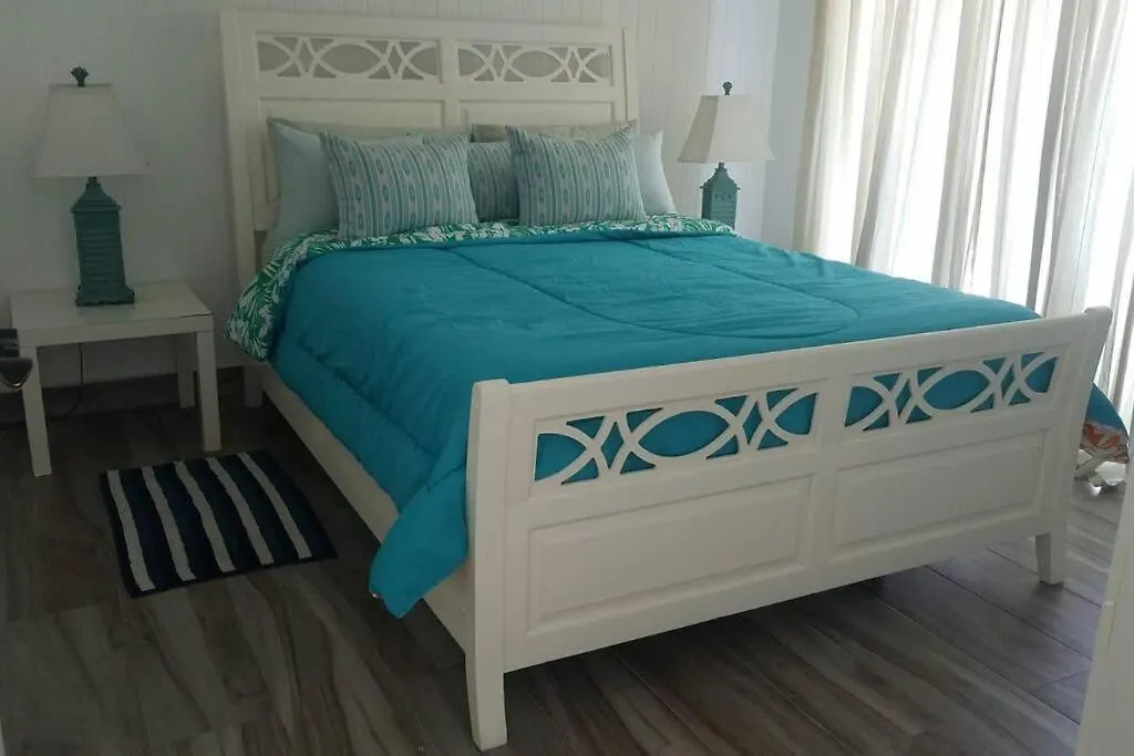 Apartamento Playa Juan Dolio, Rd-Acceso Privado A La Playa Justo Al Frente En 1Ra Linea, Areas Sociales, Bbq, Piscina, Gazebos-Parqueo-Wifi-Netflix-Al Lado De Minimarket, Restaurantes, Bares, Tiendas, Clubes De Playa, Campos De Golf, Bancos Comerciales Y Mas Guayacanes